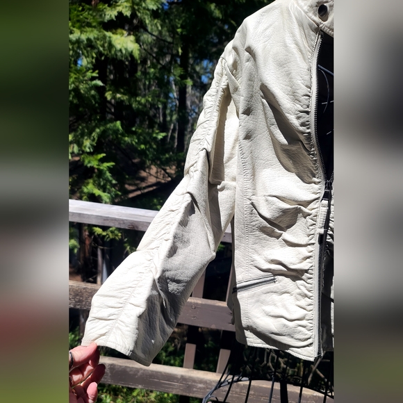 New York & Co. Vegan leather white/cream jacket szXL - Picture 4 of 7